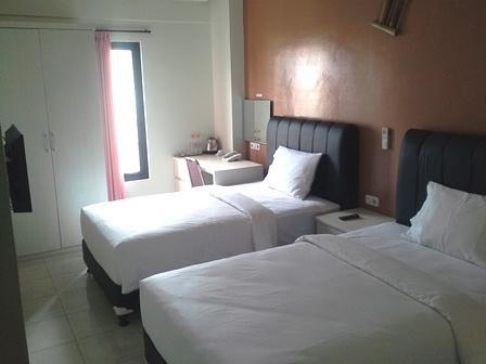 Asoka Inn Bandung Exterior photo