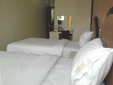 Asoka Inn Bandung Exterior photo